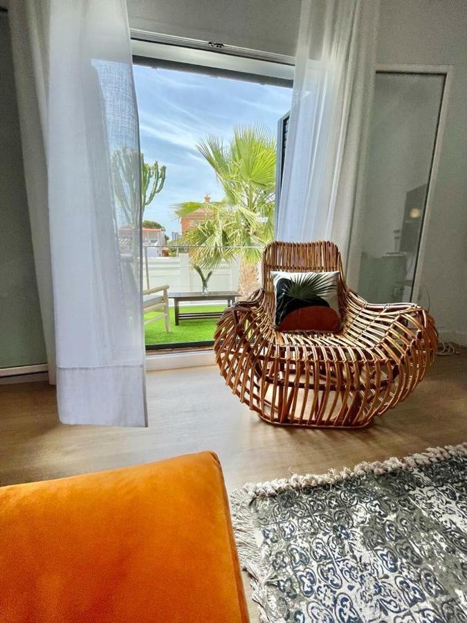 VILLA PIMIENTA, Chalet de lujo cerca del mar. Chiclana de la Frontera Exterior foto